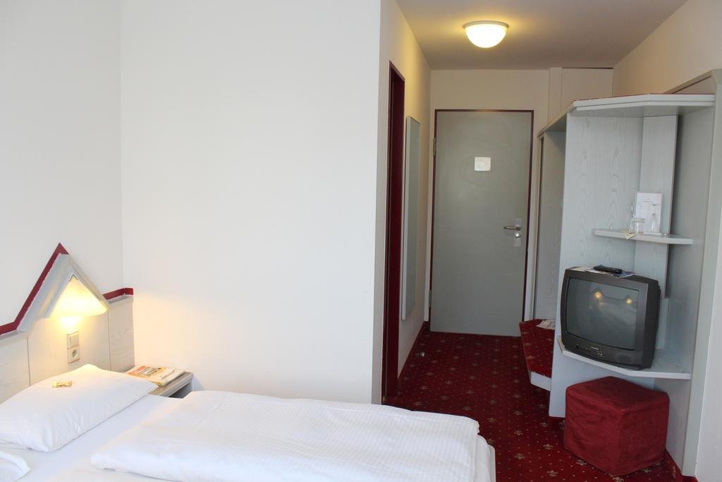 A.C. Hotel Hoferer Stuttgart Rum bild