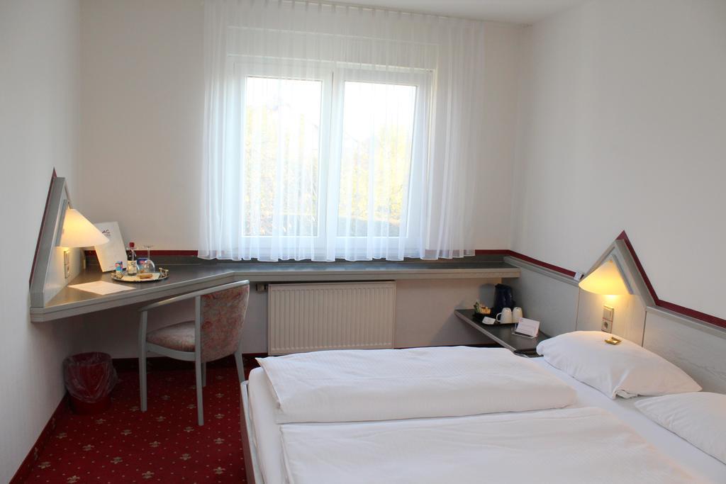 A.C. Hotel Hoferer Stuttgart Rum bild